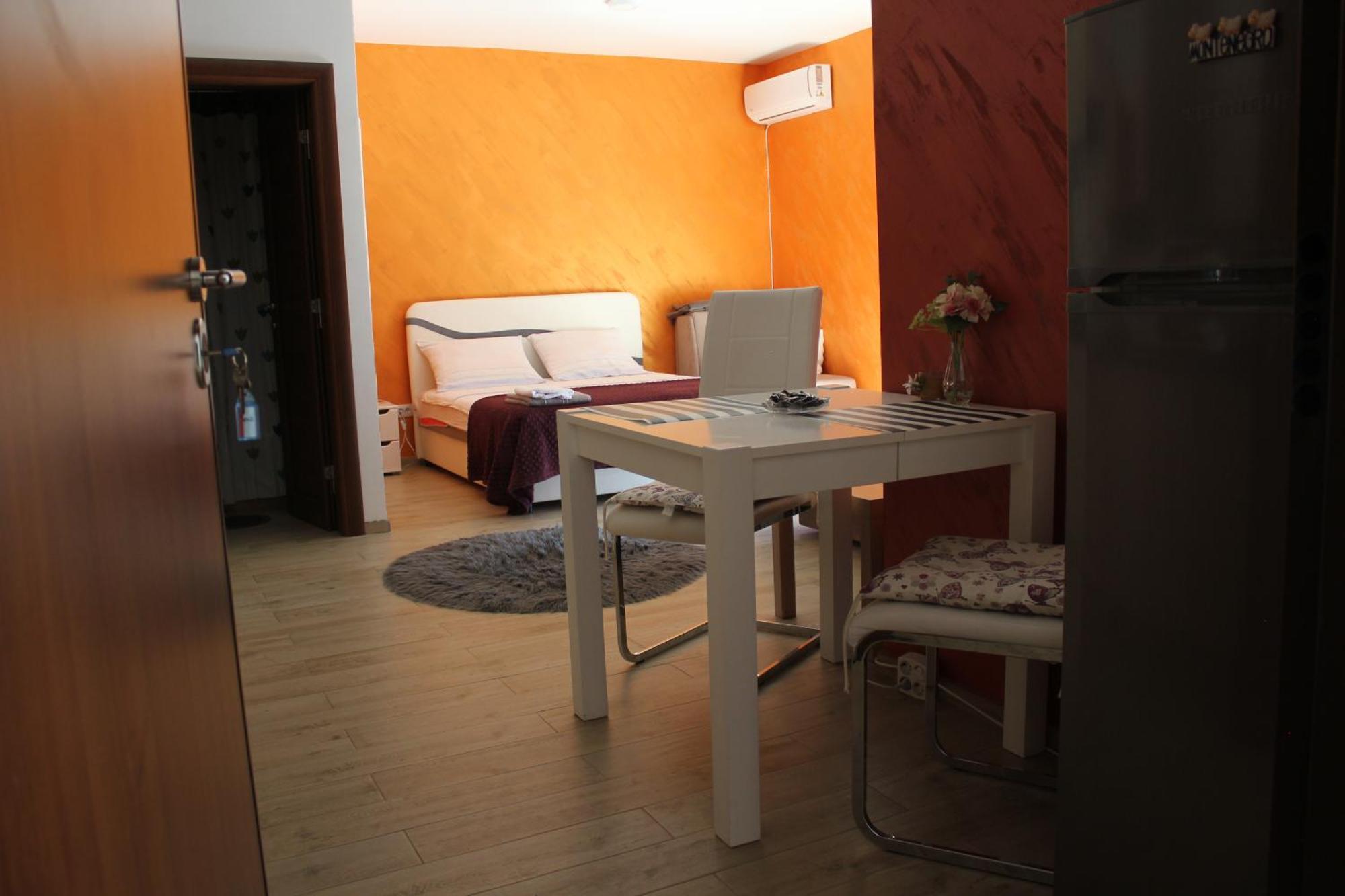 Apartments Kapisoda เซทินเจ ภายนอก รูปภาพ